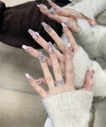-屿晴·科技美肤SPA美甲美睫
