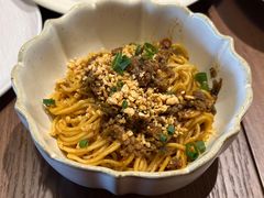 -肆海小川菜酒馆Wine Bistro (青年路店)