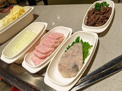 -海底捞火锅(曹安公路店)