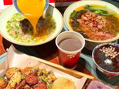 -八月美食小馆(银泰城总店)