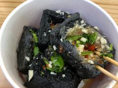 -黑色经典·长沙臭豆腐(粤华路店)