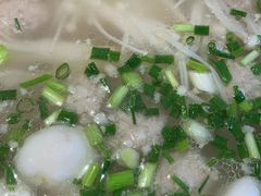 -聚鑫朋酸菜肥肠(文艺路口店)
