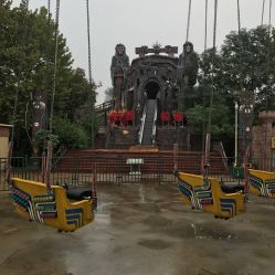 -郑州市世纪公园