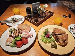 -JINNS锦时 steak&pizza(浸信会礼拜堂旧址店)