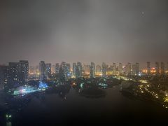 -天津梅江中心皇冠假日酒店
