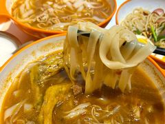 -许西美食一条街