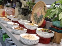 -新艺自助美食城(中山路店)