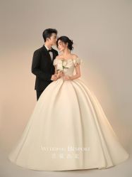 -喜爱高定婚纱摄影