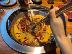 -城墙拐拐火锅(三峡广场黑金冠店)