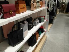 -hotwind热风(世纪东方广场店)