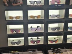 -LensCrafters亮视点(东方新天地店)