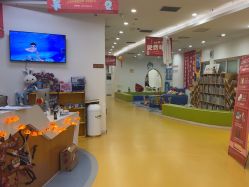 -龙格亲子游泳·水育早教运动中心(泰州海陵店)