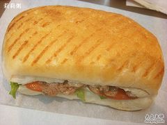 -星巴克臻选(济南万达店)