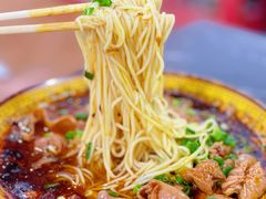 -胥佳烧鸡公牛肉面馆