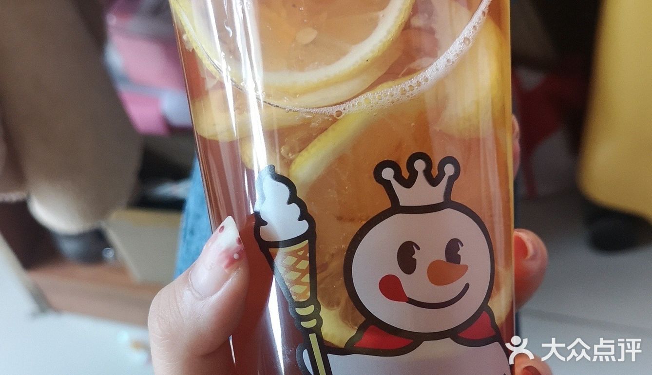 打冰淇淋的小姐姐真的厉害👍🏻😁