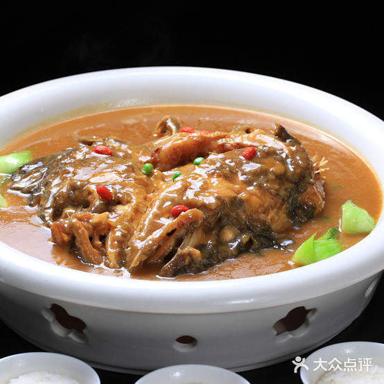名庄葡遇餐厅