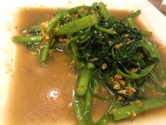 -J Daeng Seafood