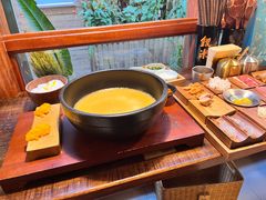 -银米·云南传统过桥米线(双廊黑金冠店)
