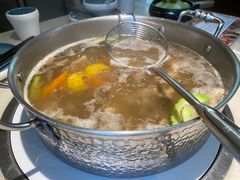 -左庭右院鲜牛肉火锅(浦江欢乐颂店)