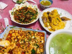 -洪霞餐馆