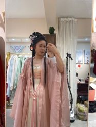 -一揽芳华汉服旗袍体验馆(拙政园店)