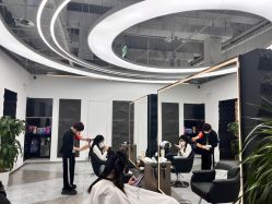 -ON STAR SALON