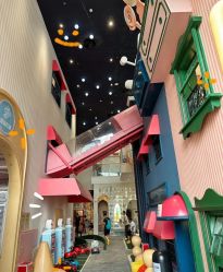 -奈尔宝家庭中心·亲子餐厅(华采天地店)