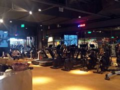 -VLines耀能运动24小时·月付制健身(京广桥店)