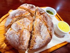 -恰餐厅及酒吧 CHAR Bar & Grill (北京丽都皇冠假日店)