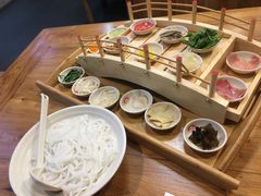 -双桥园·云南过桥米线(古城南门店)