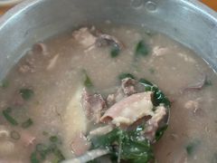 -洲心街道青联村镜记烧肉