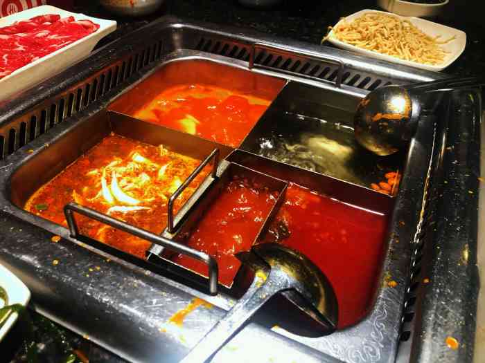 海底捞火锅(东门町店)-"海底捞到哪里都那么火爆,这家店没园区赛格.