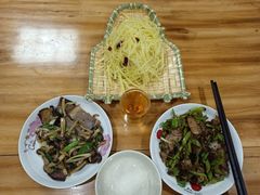 -农家土菜老煨锅(木鱼镇店)