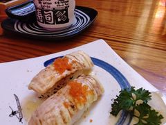 火炙焦糖三文鱼手握-坂吉屋·居酒屋深夜食堂(龙湖店)