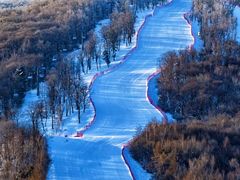 -中旅松花湖滑雪场