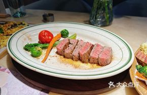 热盘炙烤牛腩排