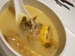霸王花粟米煲踭肉-炳胜品味(海印总店)