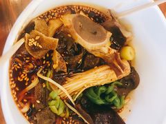 -八一路好吃街(雨田商务大厦店)