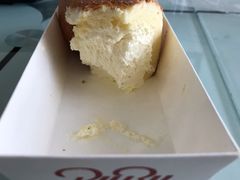 -红宝石·鲜奶小方·海派西点房(浦三店)