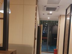 -七欣天香辣蟹火锅(闵行浦江欢乐颂店)