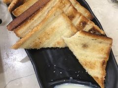 烤面包-白玉串城(南六中路店)