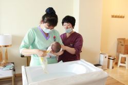 -爱陪伴一对一月子中心(融侨店)