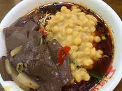 -阿依娘镇店豌杂面(三峡广场店)