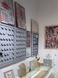 -AI艾耳·专业手工耳洞·穿孔美学馆