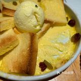在平阳也吃到了奶fufu 的冰淇凌烤布蕾！！