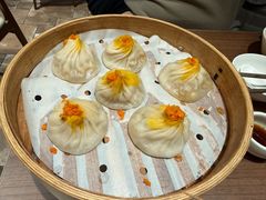 手挑蟹膏x限季小笼包-苏小柳点心·手作小笼包(新世界新丸中心店)