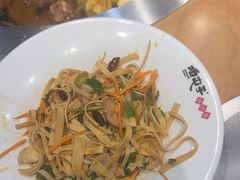 -咱屯子铁锅炖直营店(保利店)