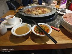 -杨肥肠火锅大排档(火车站花园店)