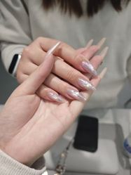 -手牵手美甲