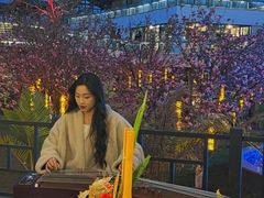 -茅草房·河畔园林火锅